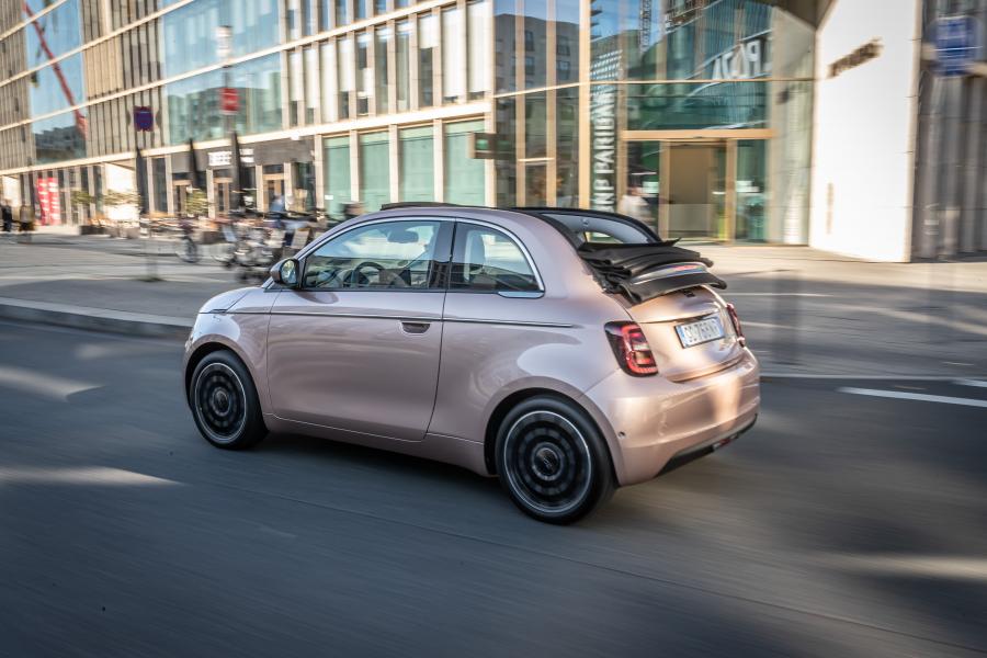  Fiat 500 Cabrio (332) 2020 года  (фото 7 из 25)